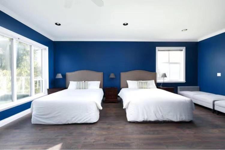 Vancouver Airport Blueberry Manor Richmond Exterior photo